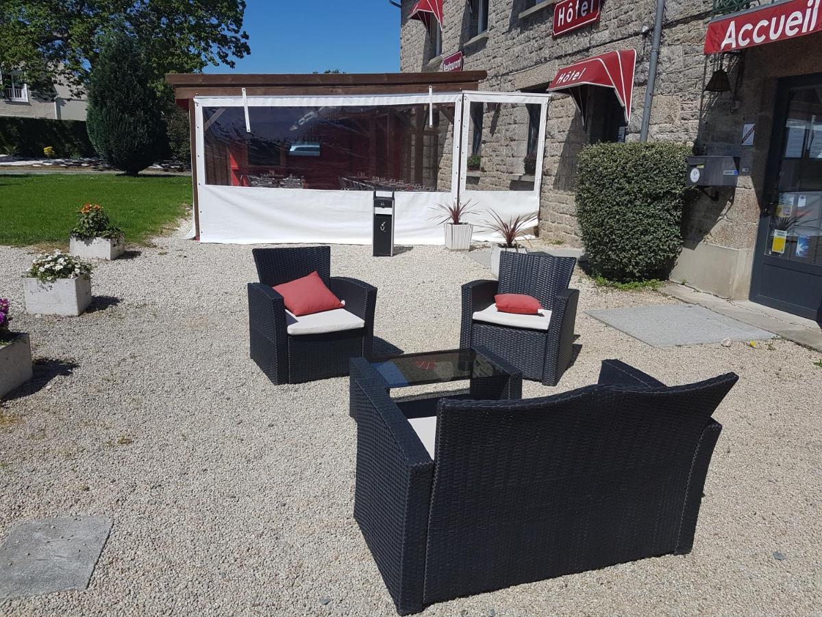 Auberge Le Guinefort Léhon Exterior foto